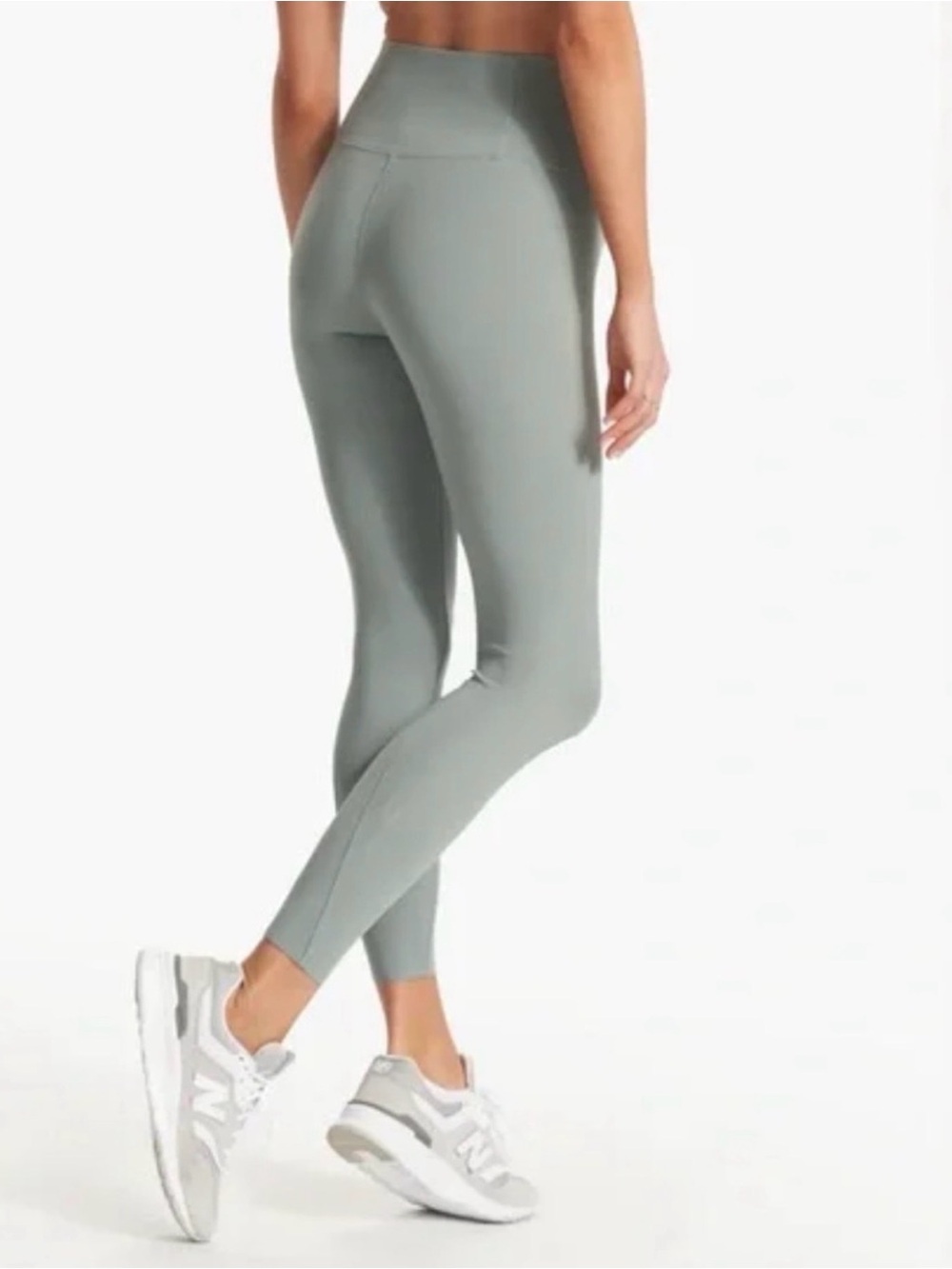 Vuori Evolve Leggings — Fern